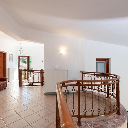 Villa Sevdas Perama  Экстерьер фото